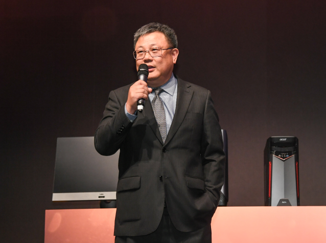 直击台北电脑展:AI、IoT、指纹识别成新亮点(图1) AMD全球副总裁、大中华区总裁潘晓明带来诸多新产.png