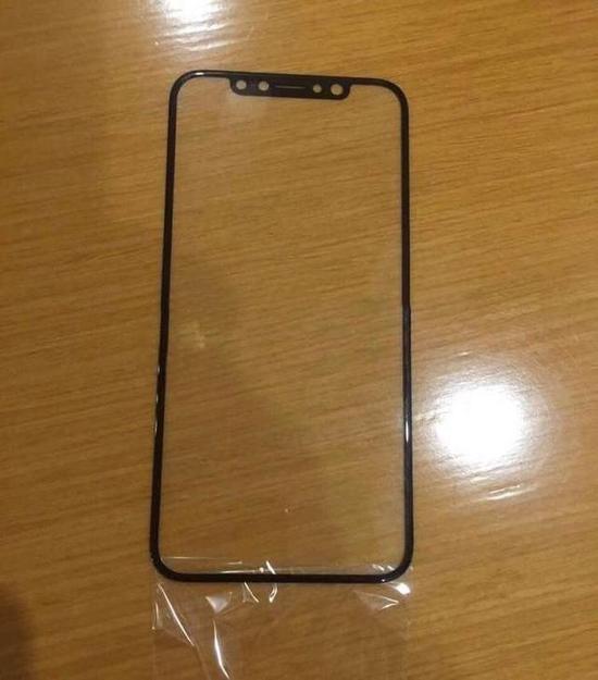 疑似新 iPhone 8的屏幕贴膜