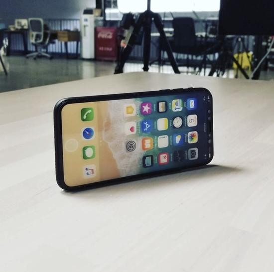  iPhone 8撞脸乐视手机？爆料图遭苹果官方追查