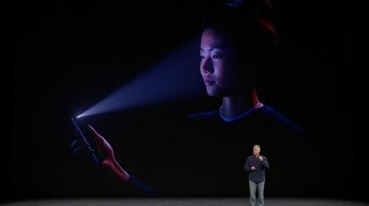 水土不服？再爆母子均能解锁iPhone X