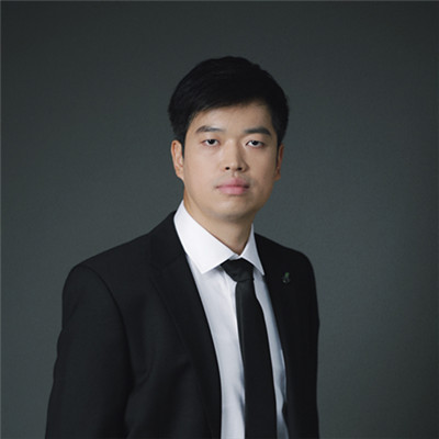 李爽_副本.jpg