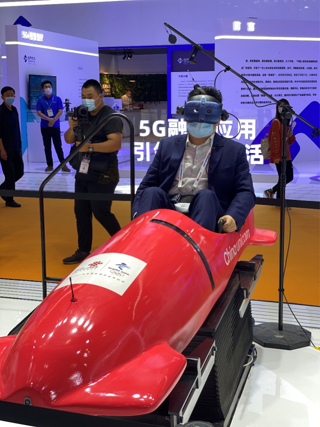 CWW记者看展 运营商展示各有侧重，5G紧密连接千行百业1460_副本.png