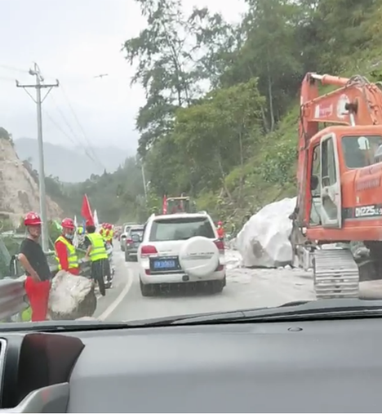 1662634218347094636.png 四川泸定震后通信保障,华为人在行动(20220908)终583.png