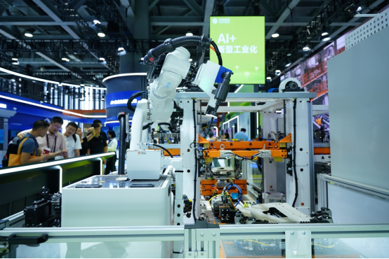 硬核科技实力出圈！中国移动精彩亮相MWC 2026539.png