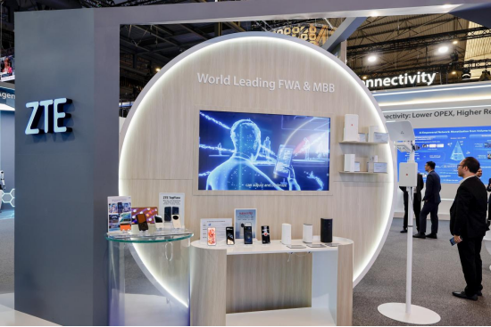 1772504596947075922.png 【新闻稿】AI战略与游戏赛道全面开花 中兴通讯全场景AI终端矩阵亮相MWC26巴塞罗那1786.png