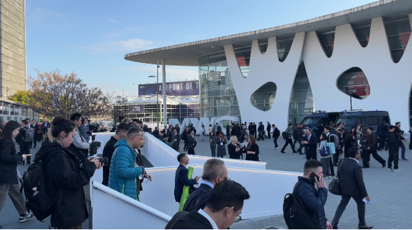 1772693500713099463.png 通稿:成都人形机器人创新中心亮相2026世界移动通信大会206.png