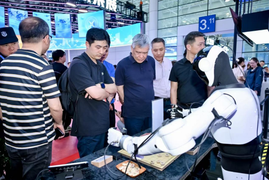 从6G开放试验到AI“福”味生活416.png