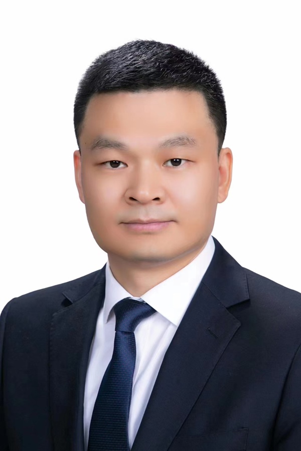 邱宝华.jpg