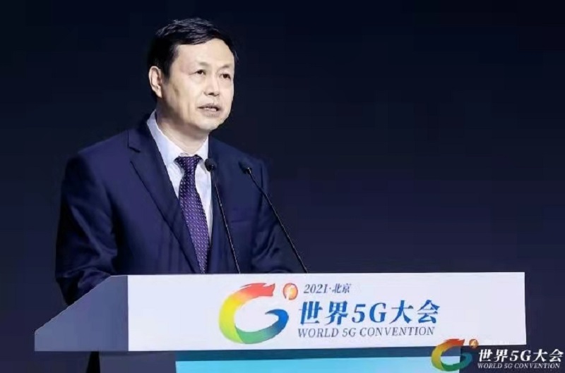 杨杰.jpg