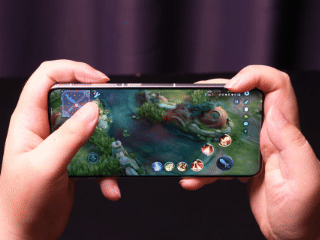 1764219748219065571.gif 640 (1).gif