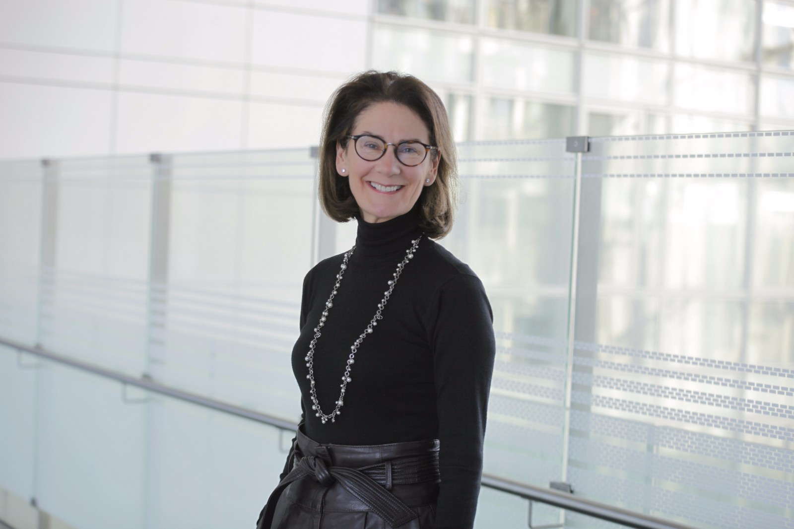 orange business services任命hélène auriol potier为执行副总裁